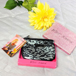 🆕 BETSEY JOHNSON Black Silver Lace Wristlet